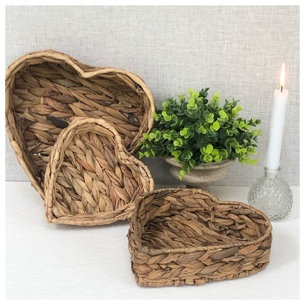 Set of 3 Heart Trays