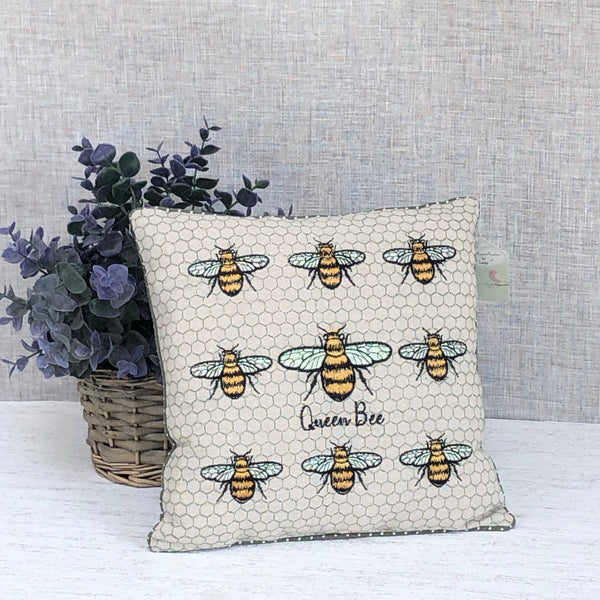 Queen bee cushion square